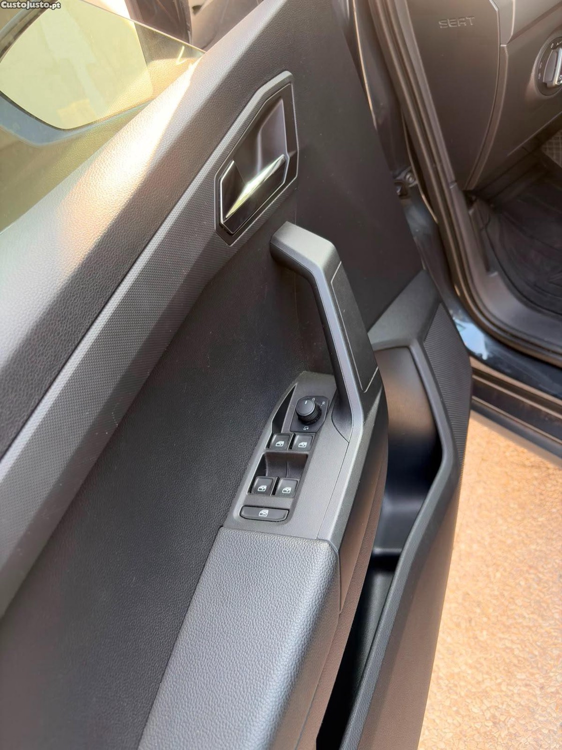 SEAT Arona TSIxcellence Cx. automáica — fotografia 4
