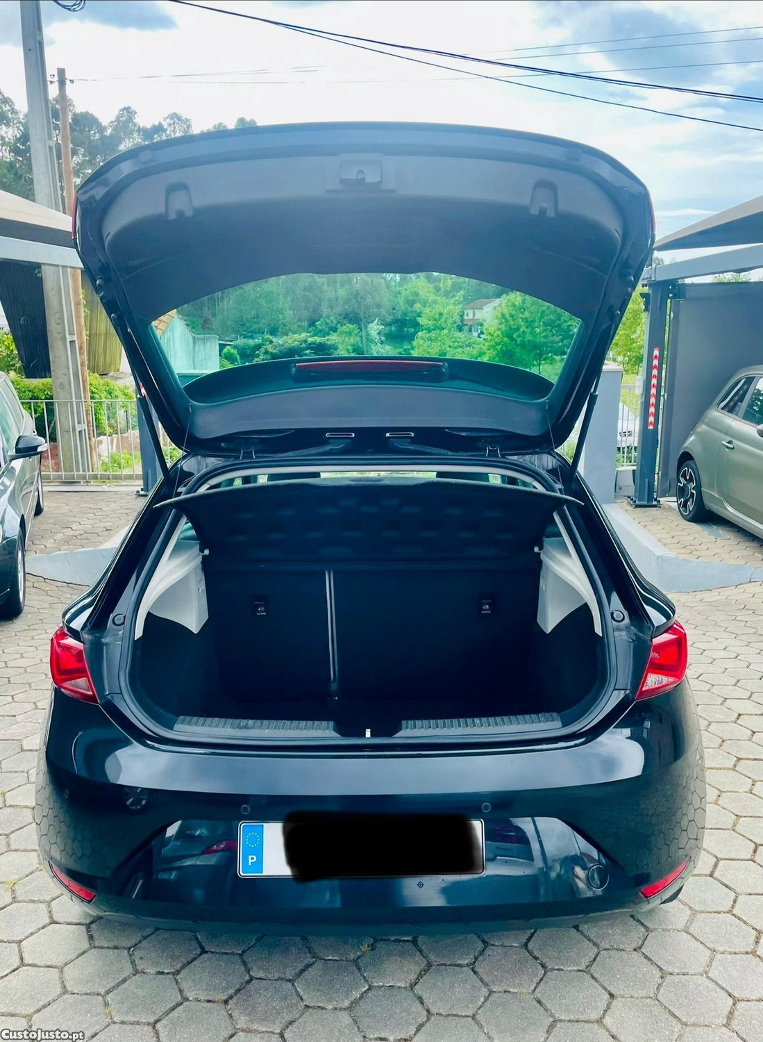 SEAT Leon 1.6 TDi Reference Ecomotive — fotografia 10