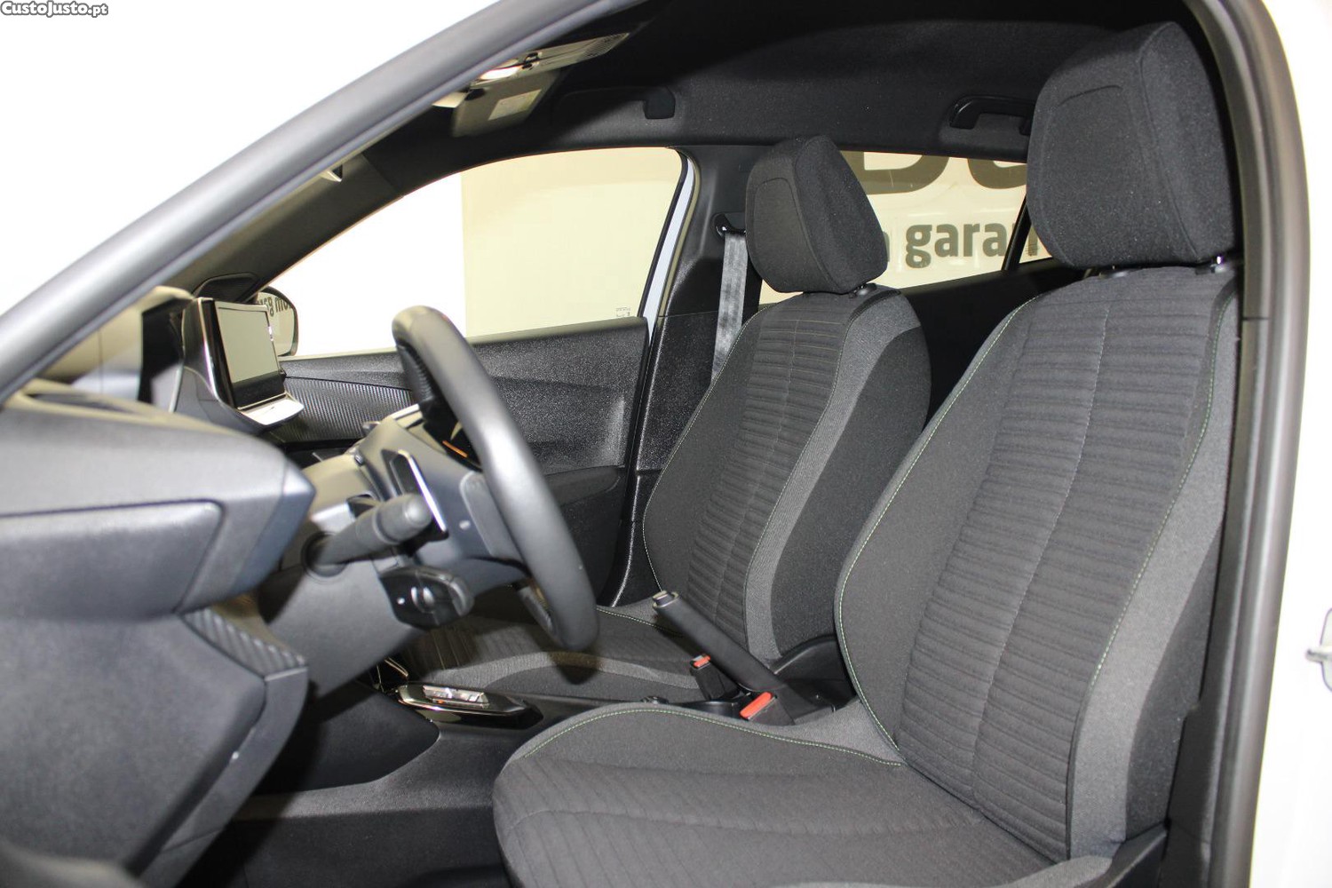 Peugeot 2008 1.5 BHDI ACTIVE (AUTO) — fotografia 7
