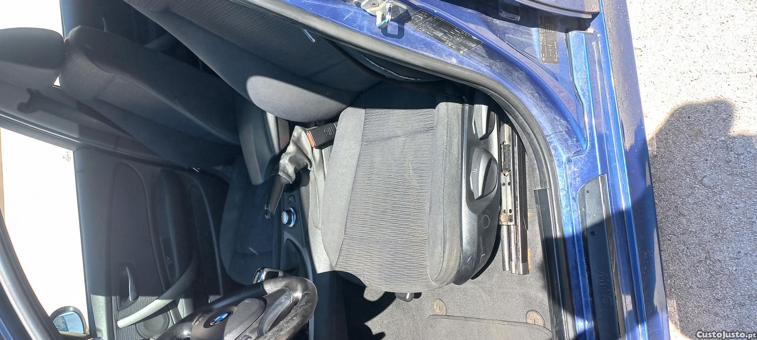 BMW 118 2.0 143cv — fotografia 4