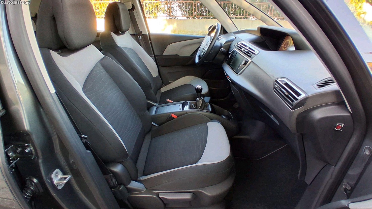Citroën C4 Picasso 1.6 HDI 115 cv — fotografia 7