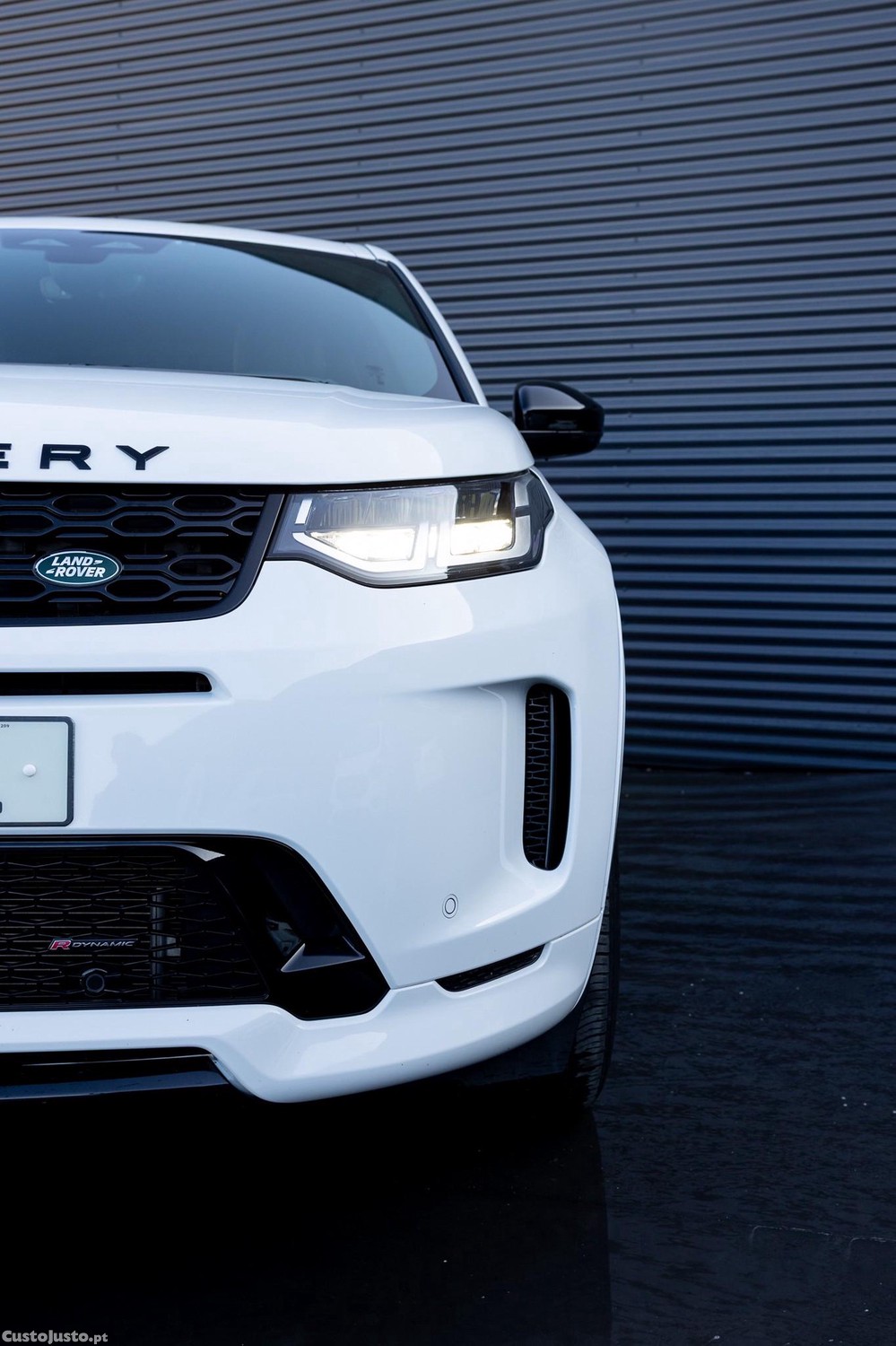 Land Rover Discovery Sport 1.5 I3 P300e AWD R-Dynamic S — fotografia 27
