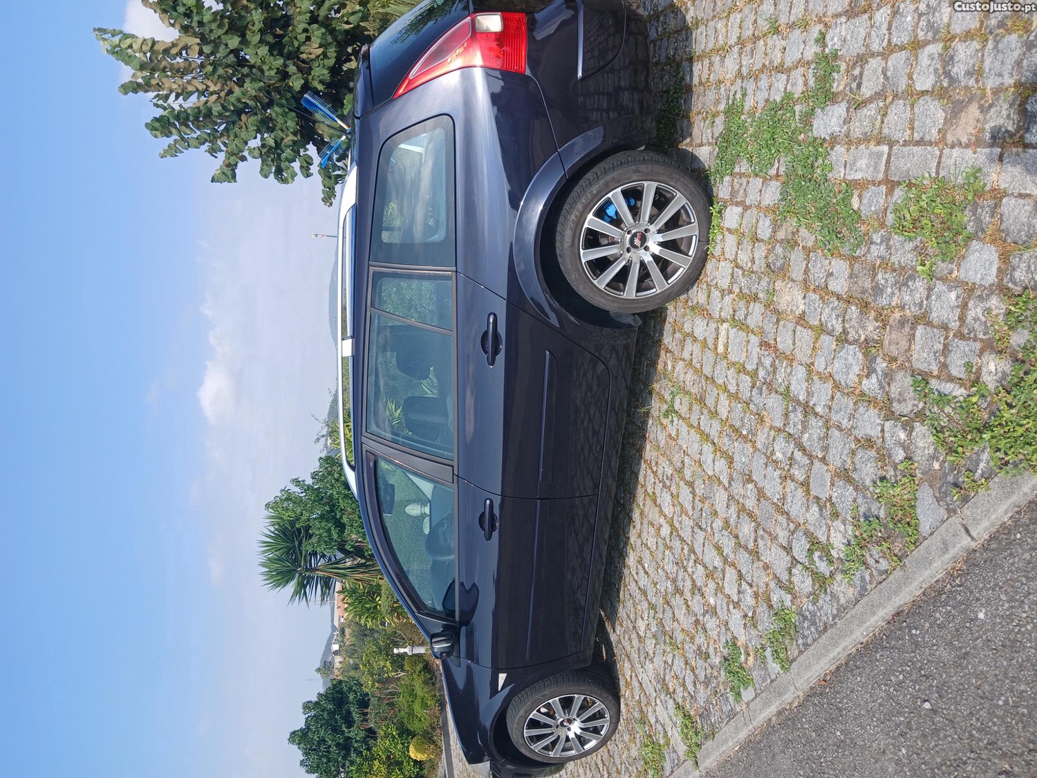 Renault Mégane 15 dci 105cv dynamique — fotografia 3