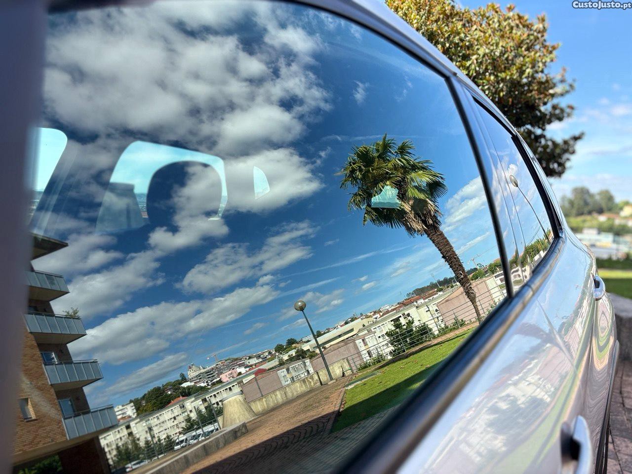 Renault Captur 1.5DCI 110CV EXCLUSIVE — fotografia 11