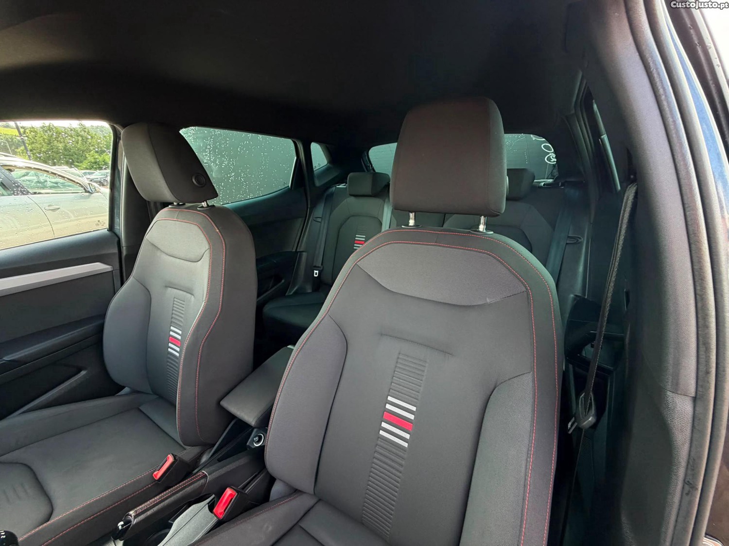 SEAT Ibiza FR PLUS 1.0 TSI 110CV — fotografia 5
