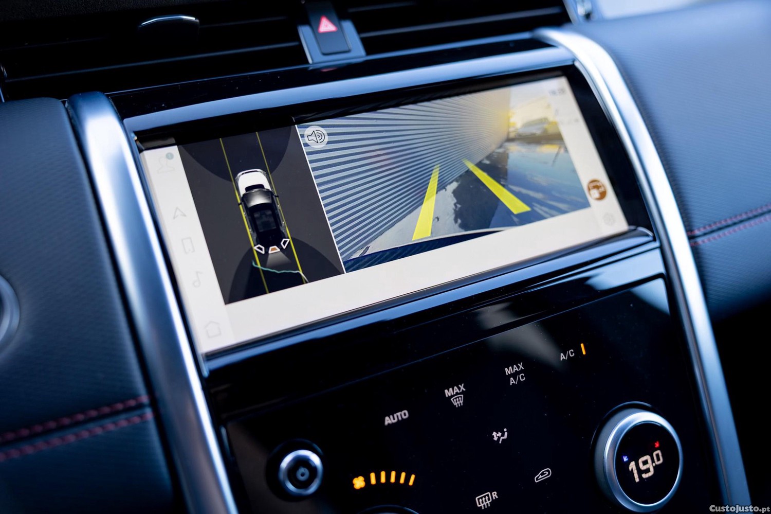Land Rover Discovery Sport 1.5 I3 P300e AWD R-Dynamic S — fotografia 6