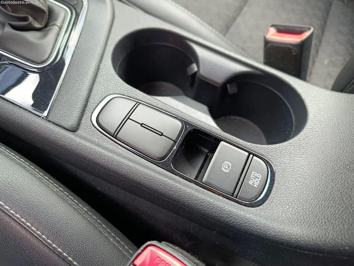Kia Niro 1.6 gdi hev drive — fotografia 8