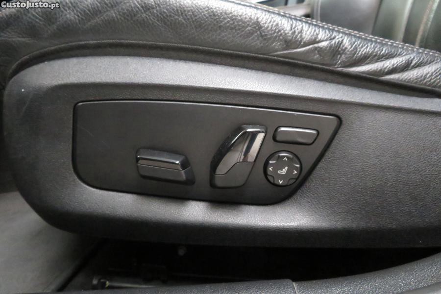 BMW 520 d Pack Desportivo M — fotografia 3