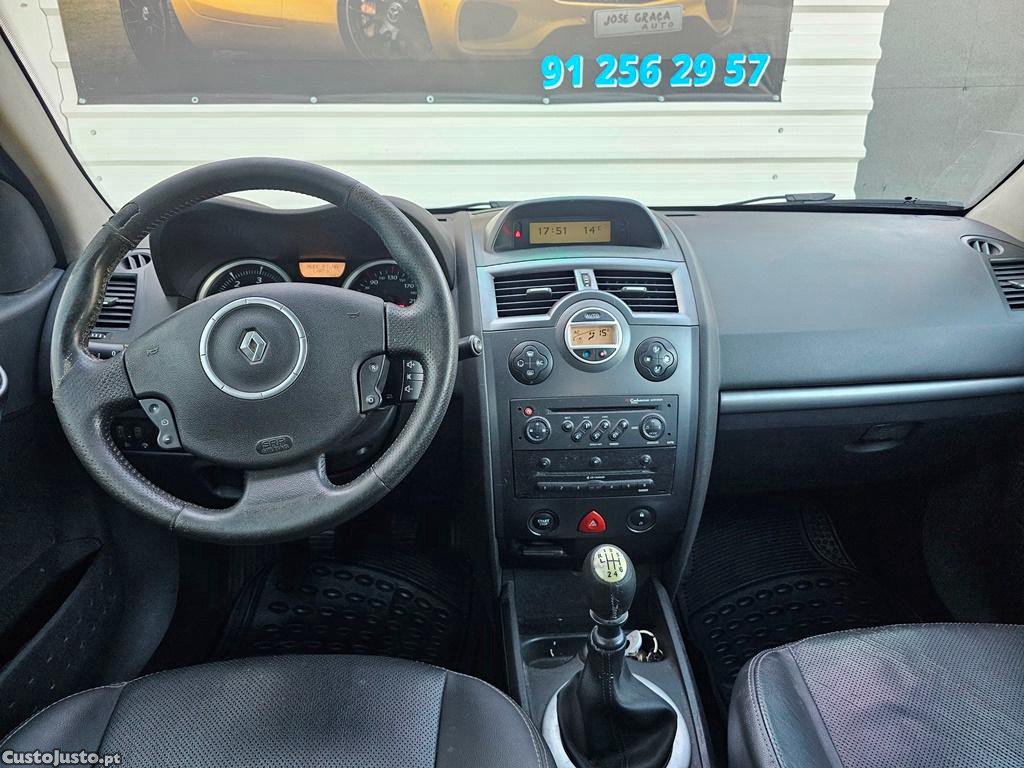 Renault Mégane 1.5Dci 106cv CX/6 SELO BARATO 03/2007 — fotografia 6