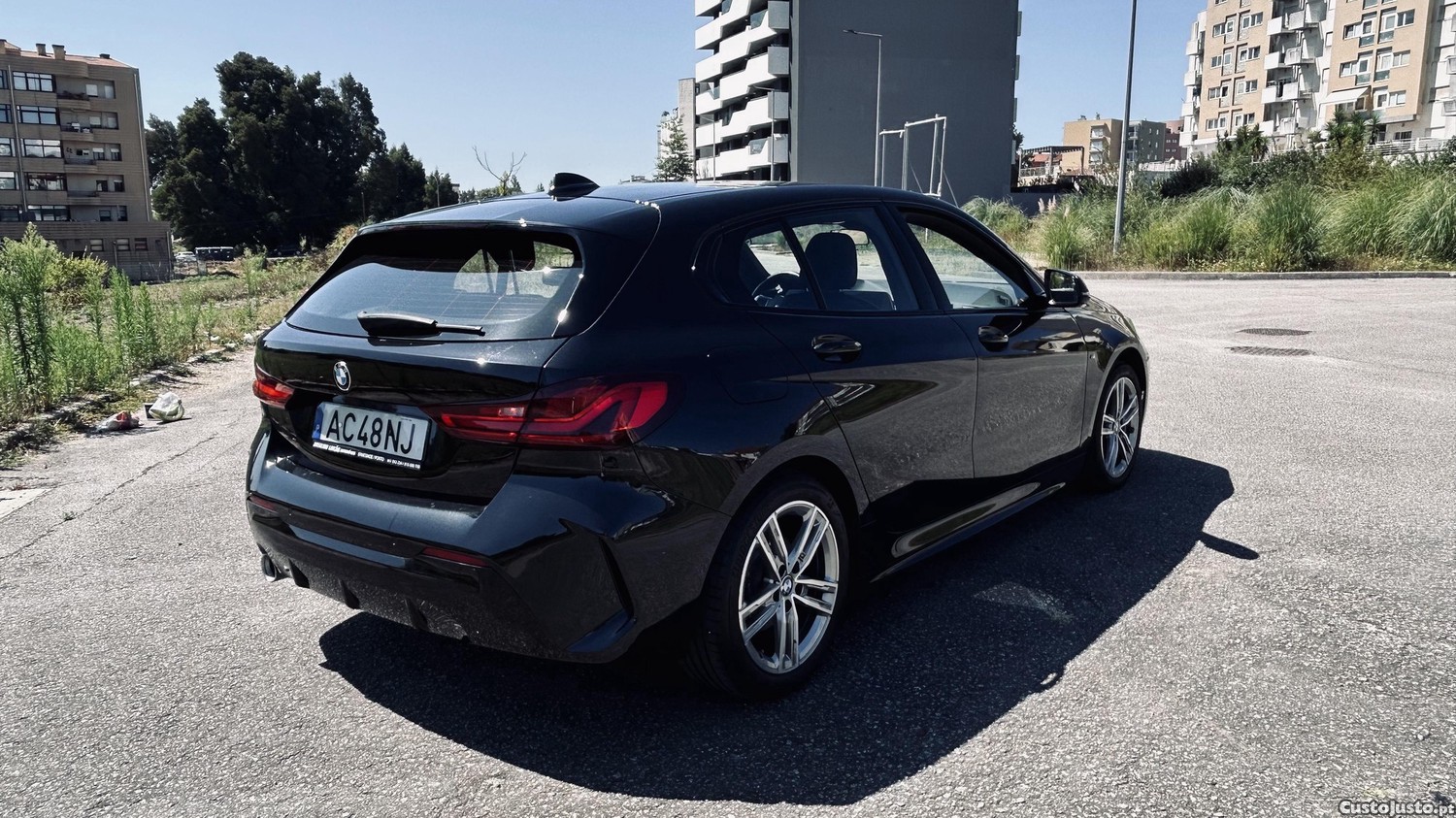 BMW 118 i PACK M automático — fotografia 5