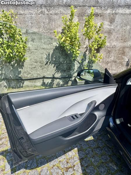 Tesla Model 3 Longe Range AWD — fotografia 2