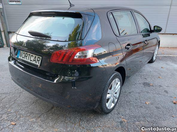 Peugeot 308 1.6 BlueHDi Active J17 — fotografia 5
