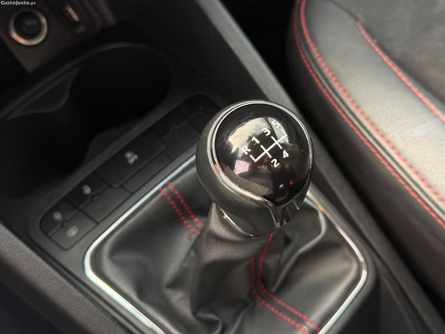 SEAT Ibiza FR 1.0 TSI 5P — fotografia 5