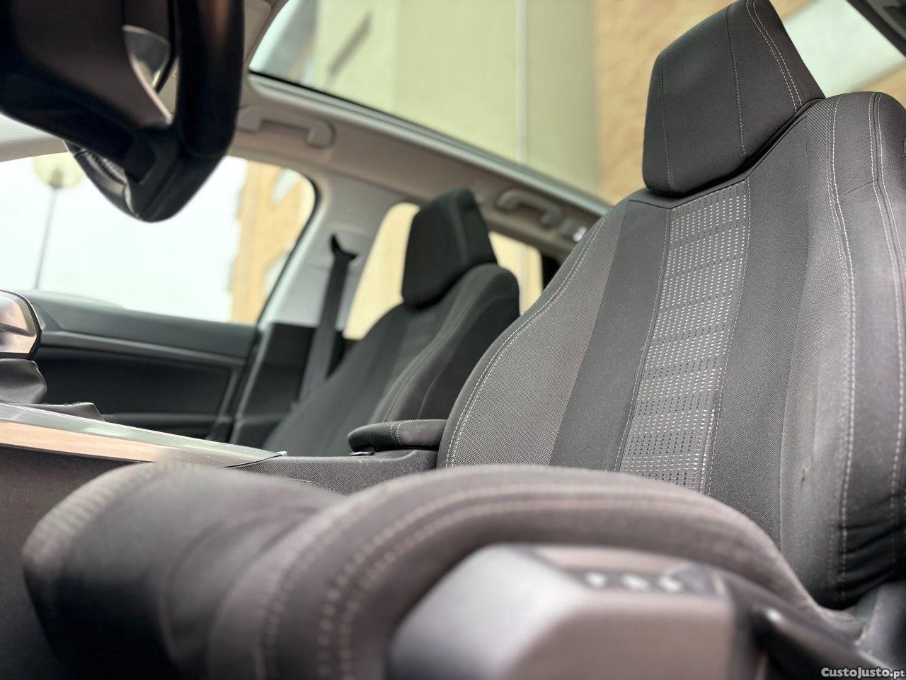 Peugeot 308 SW ALLURE EAT6 1.6HDI 120CV — fotografia 6