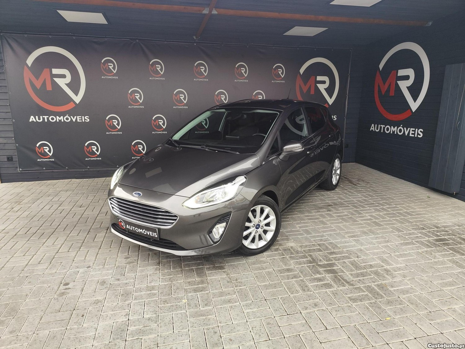 Ford Fiesta 1.0 EcoBoost Titanium Aut. - 18 foto 2