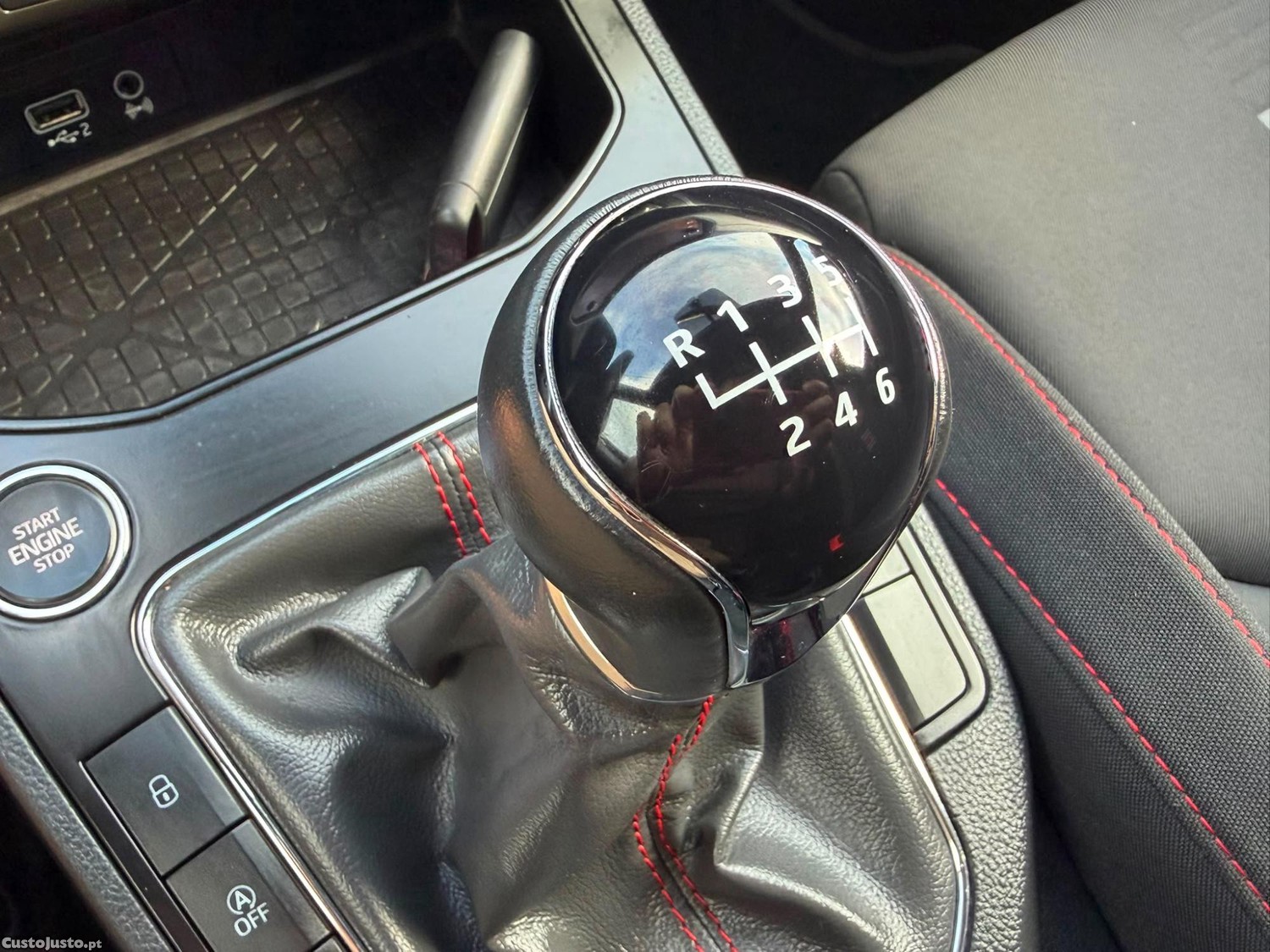 SEAT Ibiza FR PLUS 1.0 TSI 110CV — fotografia 3