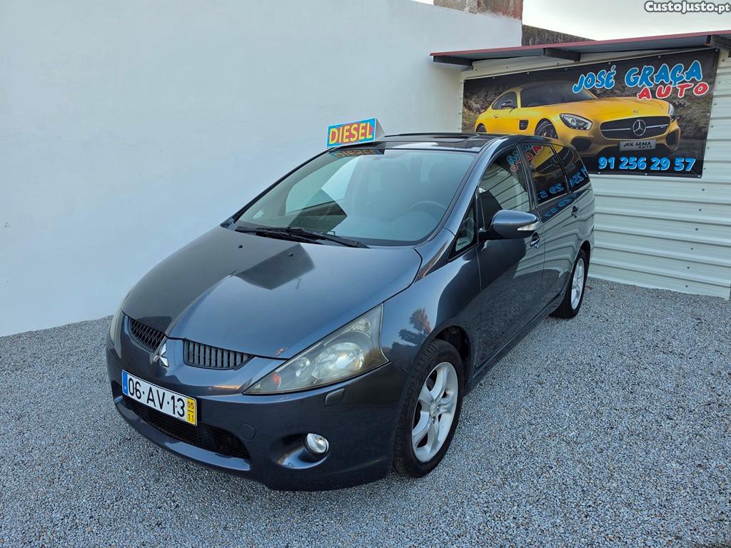 Mitsubishi Grandis 2.0Did 136Cv 7 Lugares 11/2005 — fotografia 14