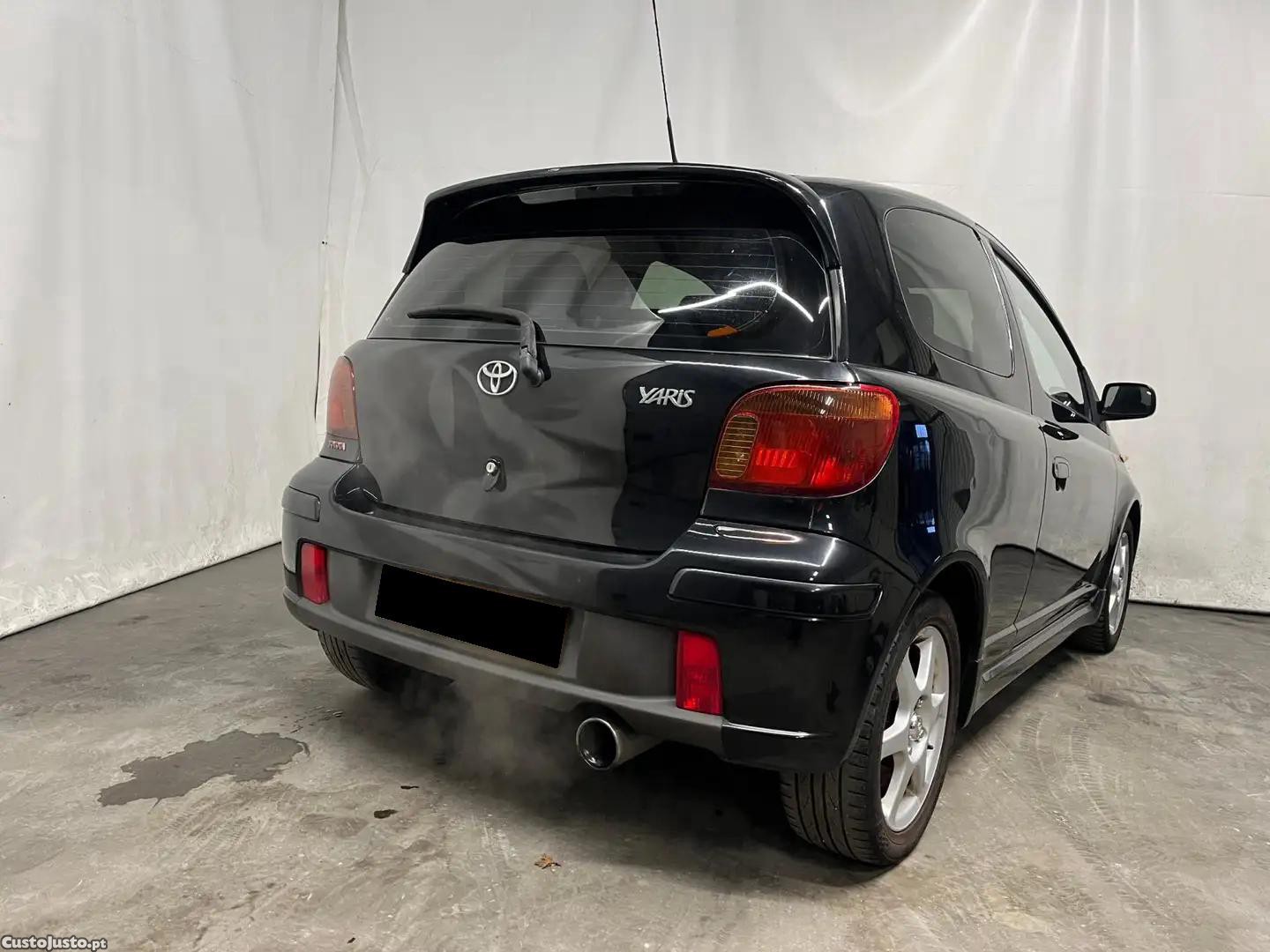 Toyota Yaris 1.5 TS T-Sport - 04 foto 2