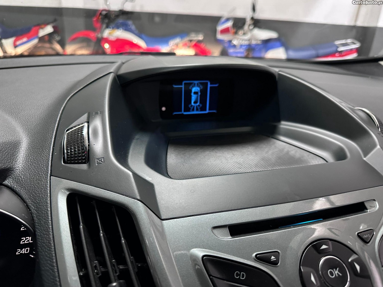 Ford C-Max 1.6 TDCi Titanium S/S 112g - 13 — photo 4