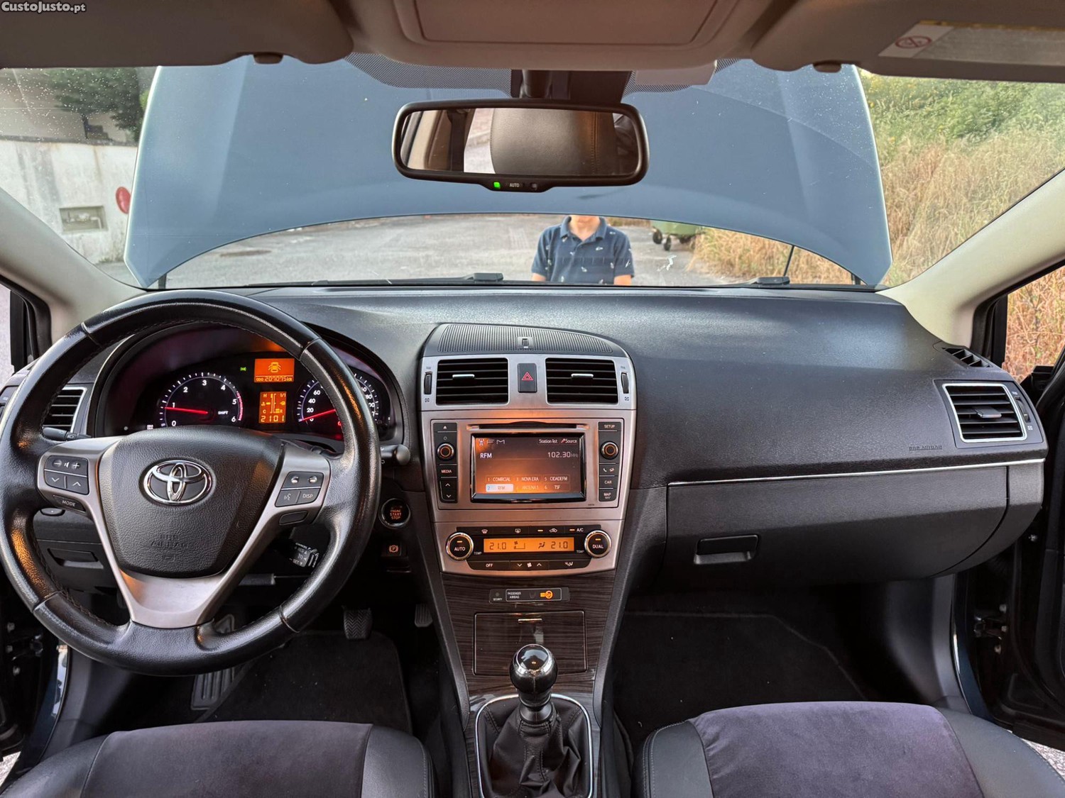 Toyota Avensis T27 — fotografia 4