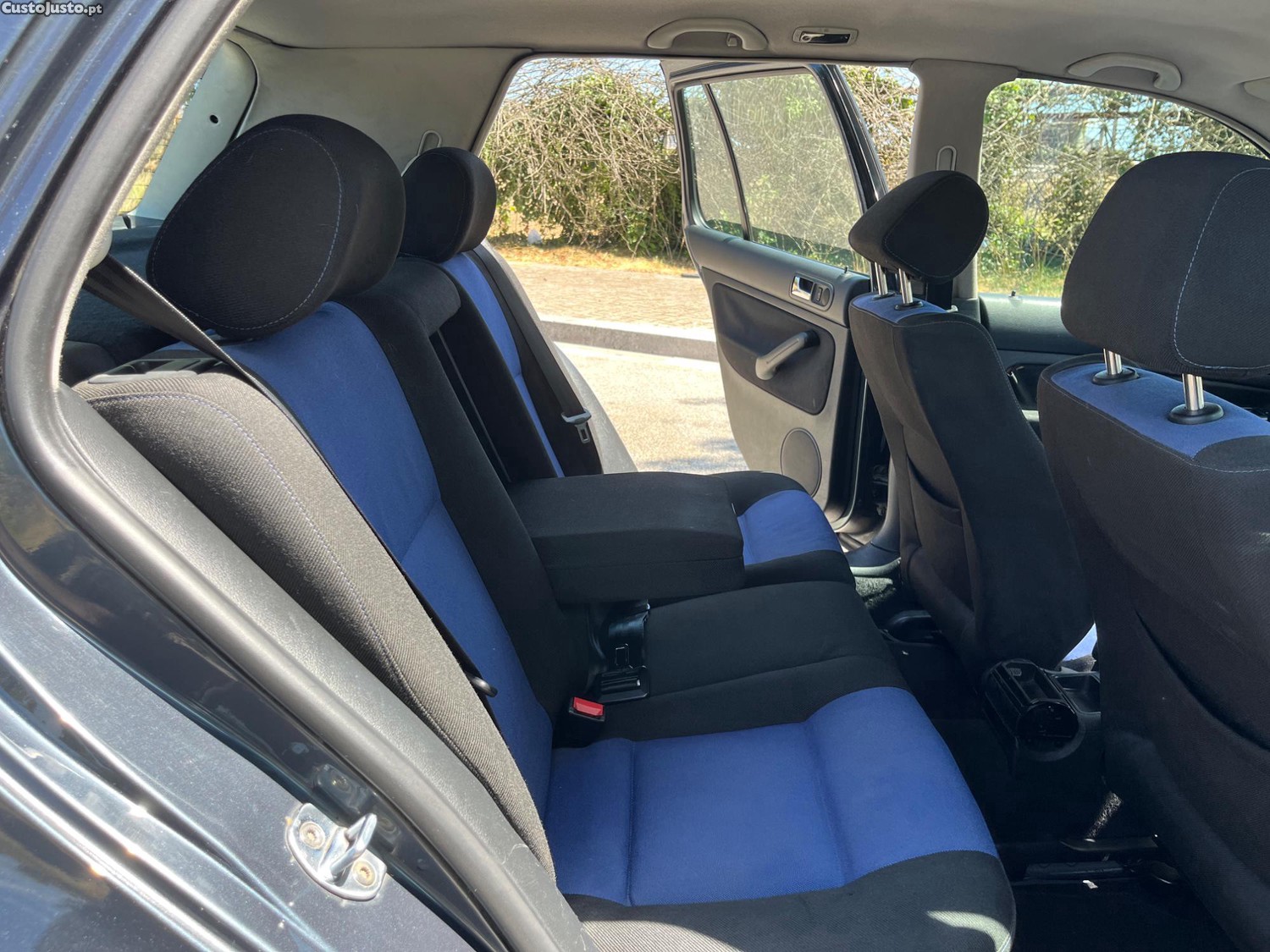 Volkswagen Golf 1.9 TDI 110 - 25 anos — fotografia 7