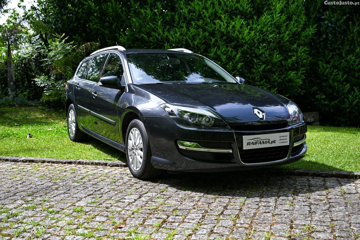 Renault Laguna 2.0 dCi Dynamique S 120g - 14 — photo 4