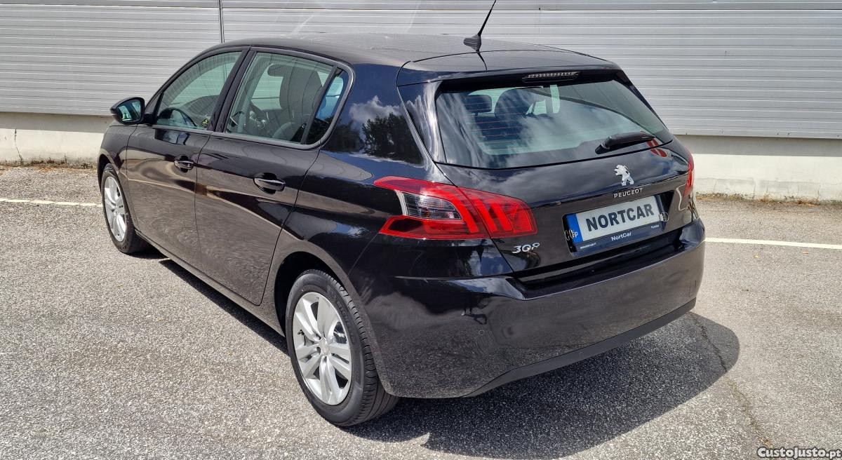 Peugeot 308 1.6 BlueHDi Active J17 — fotografia 6