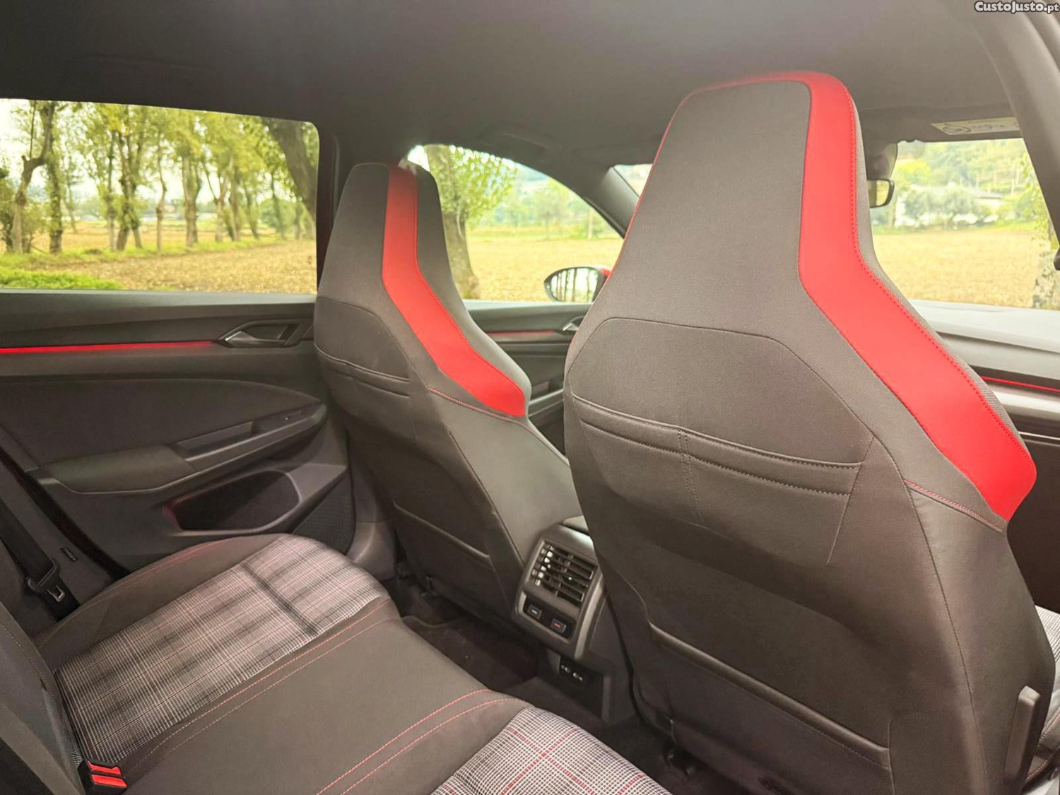 Volkswagen Golf 2.0 TSI GTI DSG — fotografia 4