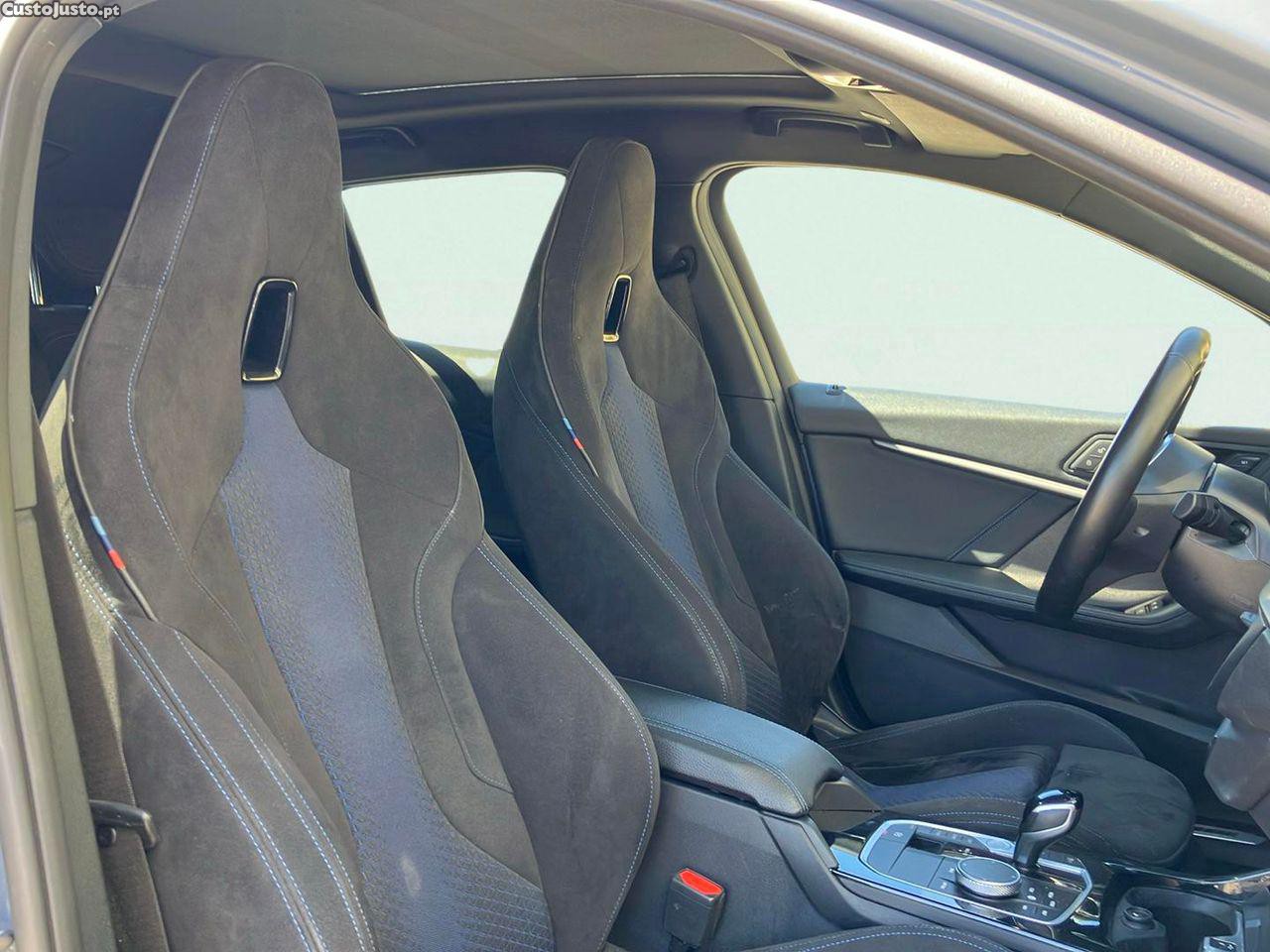 BMW 118 i Pack Desportivo M Auto — fotografia 6