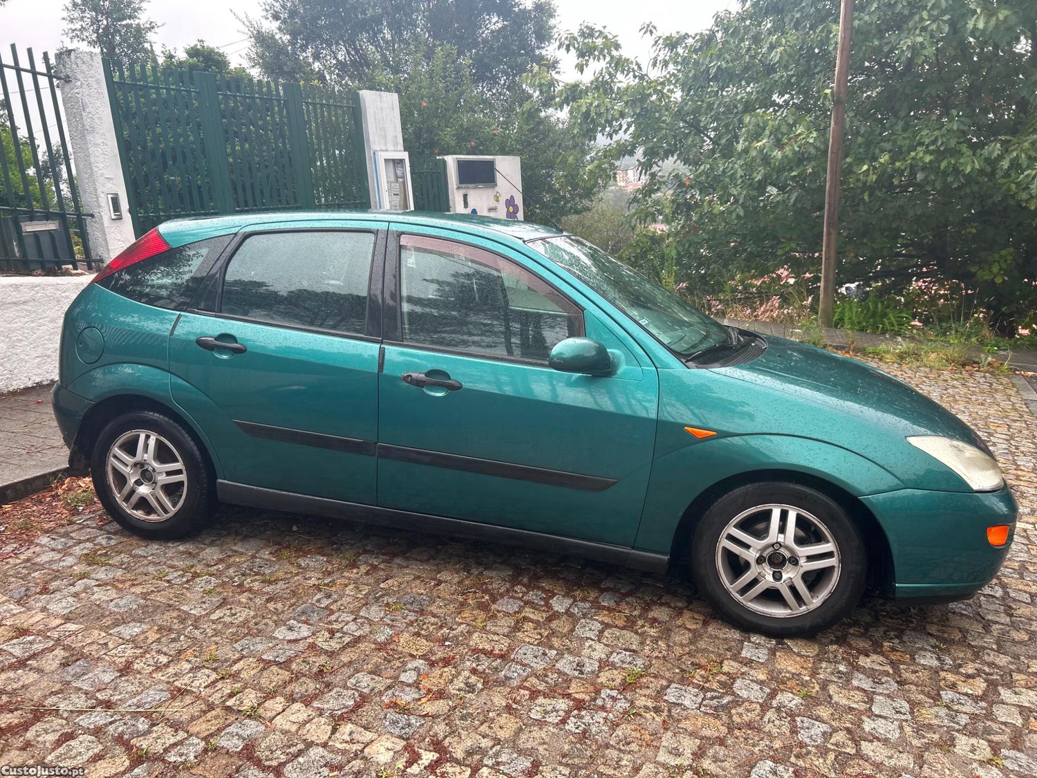 Ford Focus TDDI — fotografia 4