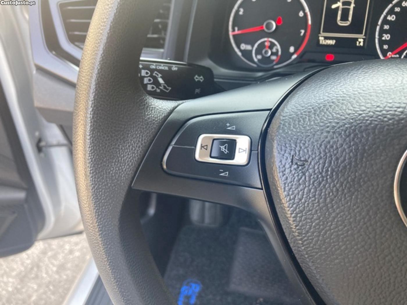 Volkswagen Polo 1.0 Trendline — fotografia 17