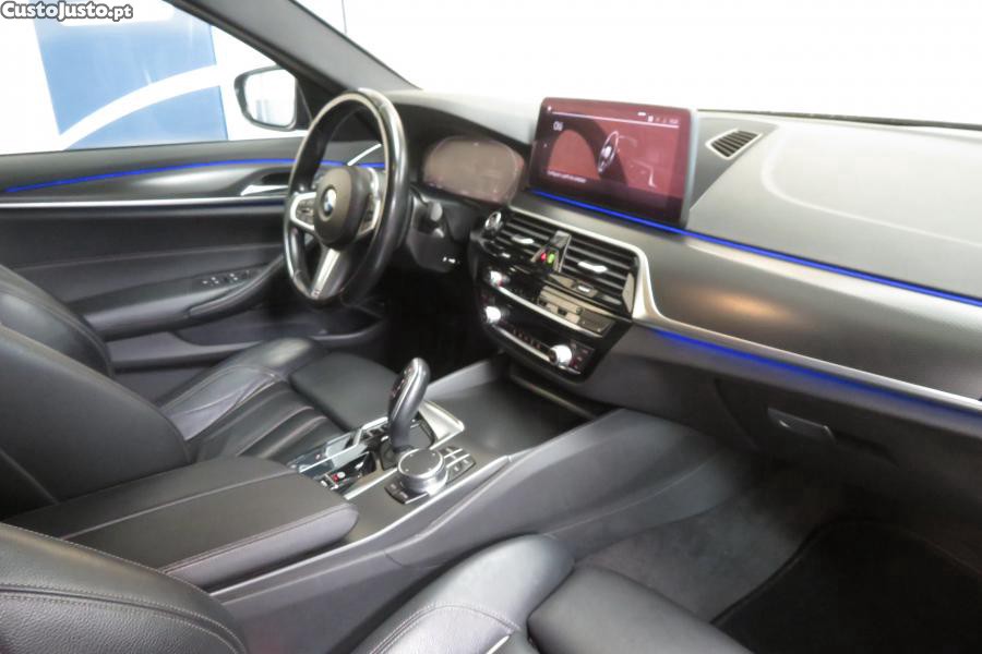 BMW 520 d Pack Desportivo M — fotografia 24