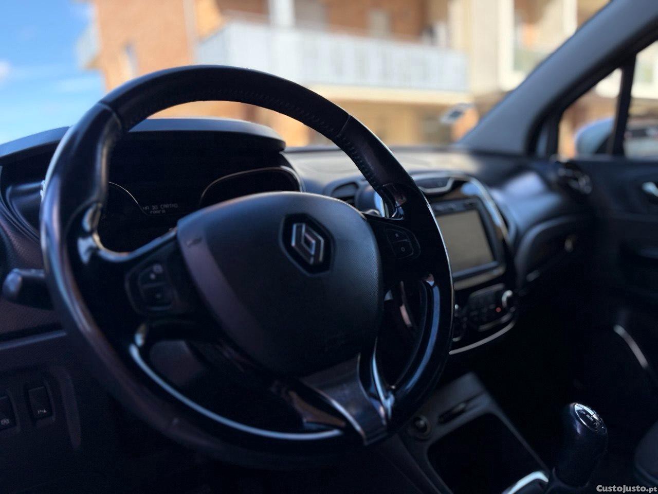 Renault Captur 1.5DCI 110CV EXCLUSIVE — fotografia 8