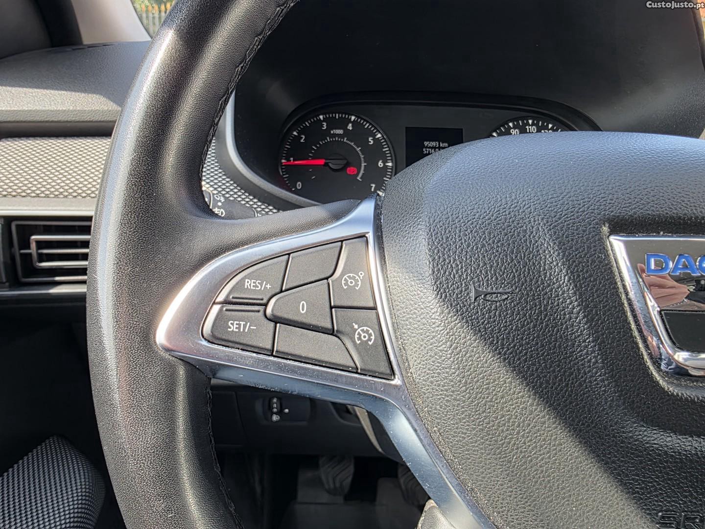 Dacia Sandero 1.0 TCe Comfort — fotografia 8