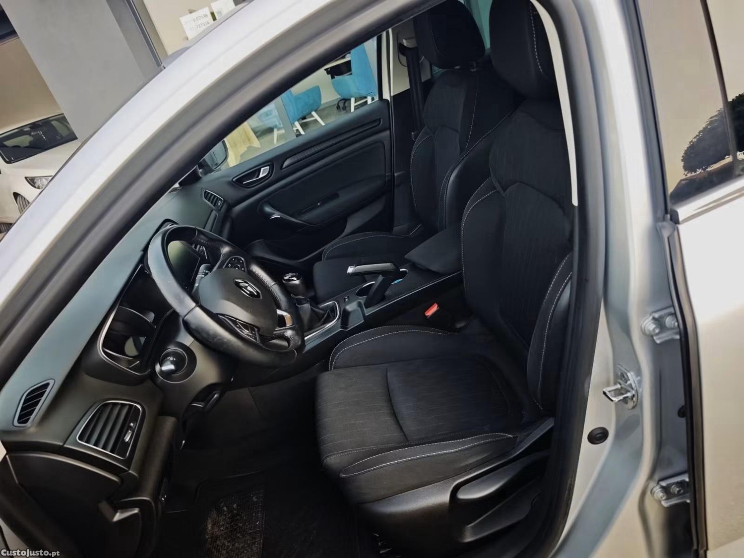 Renault Mégane Limited - 20 foto 4