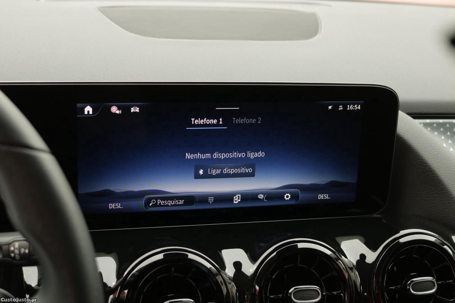 Mercedes-Benz GLA 180 180 d Auto — fotografia 14