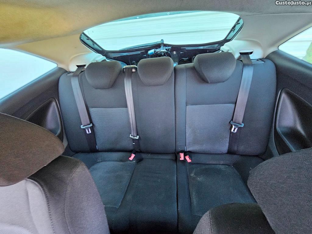 SEAT Ibiza Sport 1.4Tdi 80cv 06/2009 — fotografia 7
