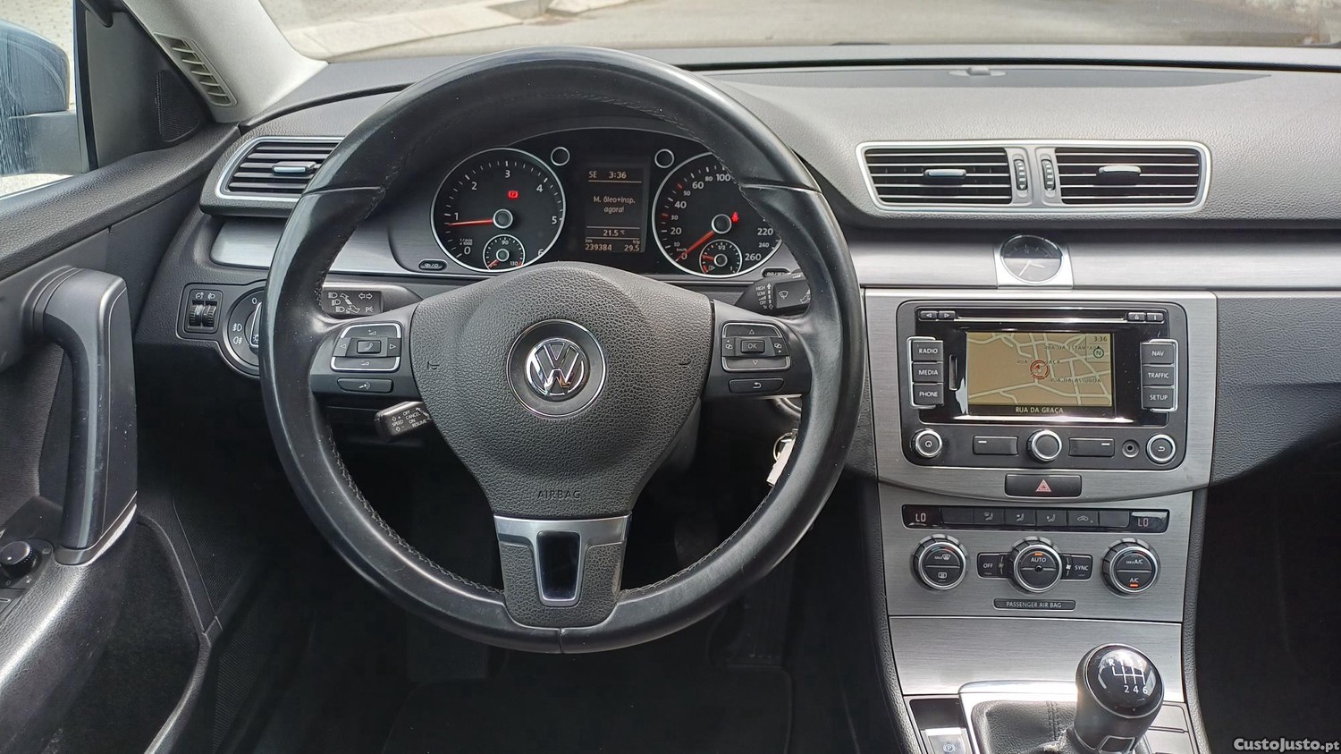 Volkswagen Passat 1.6 Tdi — fotografia 3