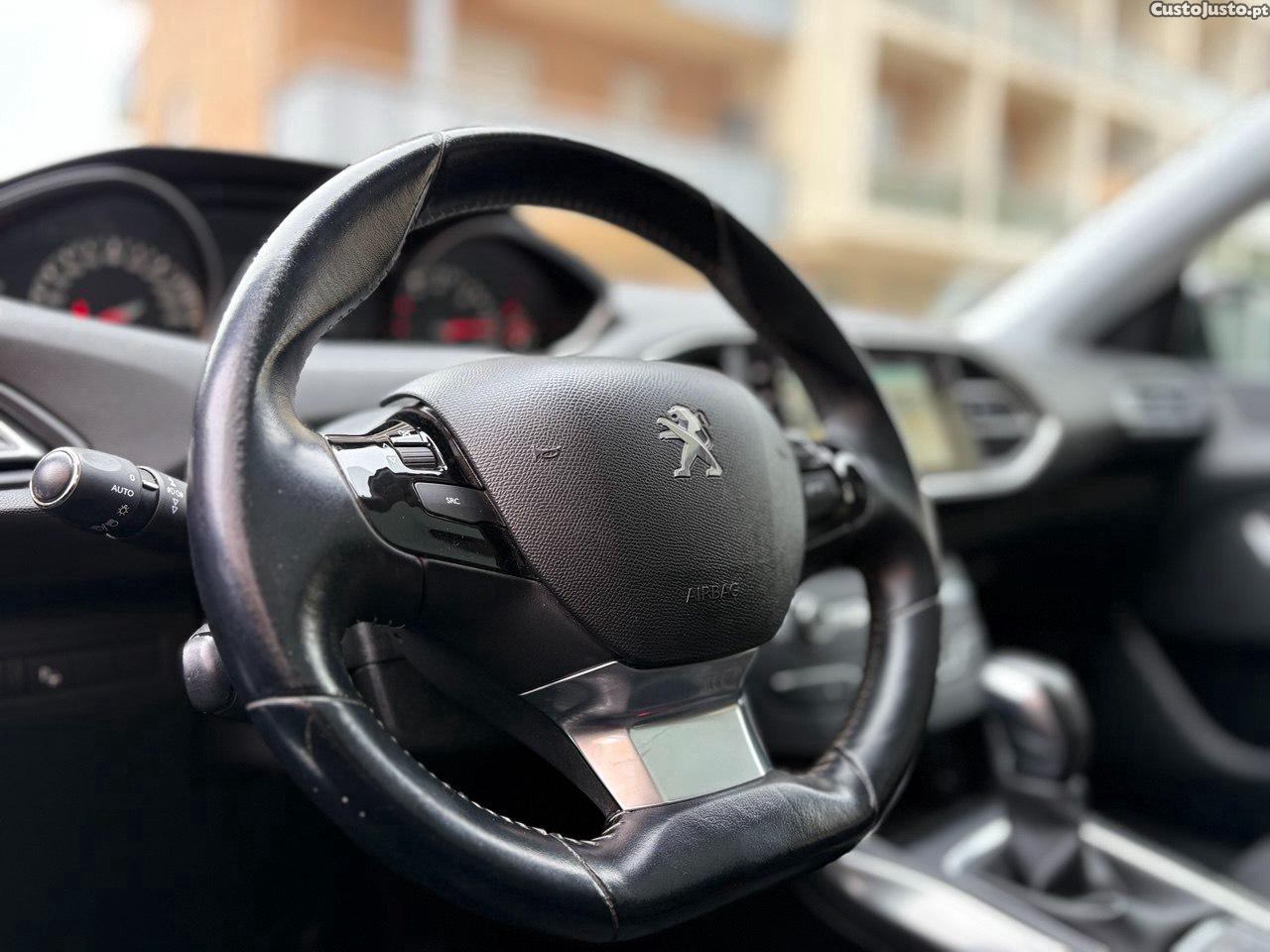 Peugeot 308 SW ALLURE EAT6 1.6HDI 120CV — fotografia 7
