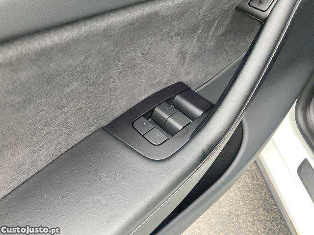 Tesla Model Y Long Range Dual Moto — fotografia 8