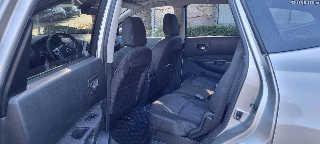 Nissan Qashqai +2 Teckna Premium — fotografia 6