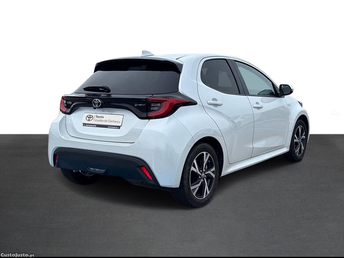 Toyota Yaris 1.5 HDF Exclusive — fotografia 3