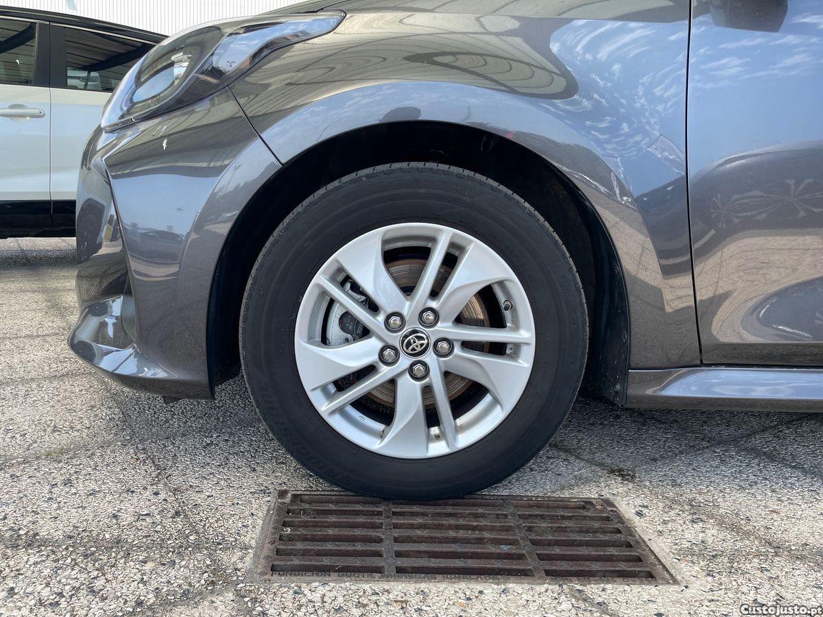 Toyota Yaris 1.5 HDF Comfort Plus — fotografia 6