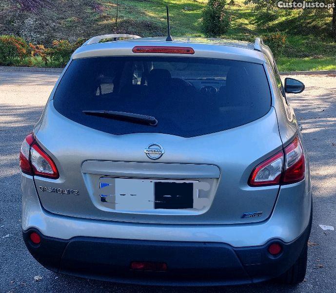Nissan Qashqai +2 Teckna Premium — fotografia 8