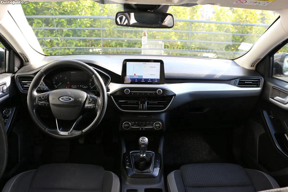 Ford Focus SW 1.5 TDCi EcoBlue Connected — fotografia 16