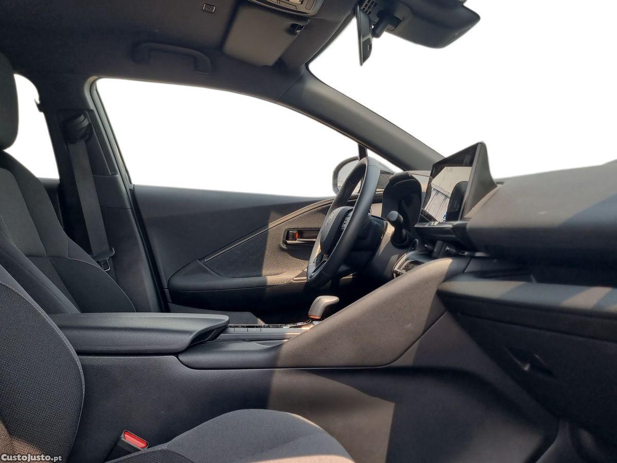 Toyota C-HR 2.0 HDF Plug-in Square Collection — fotografia 10