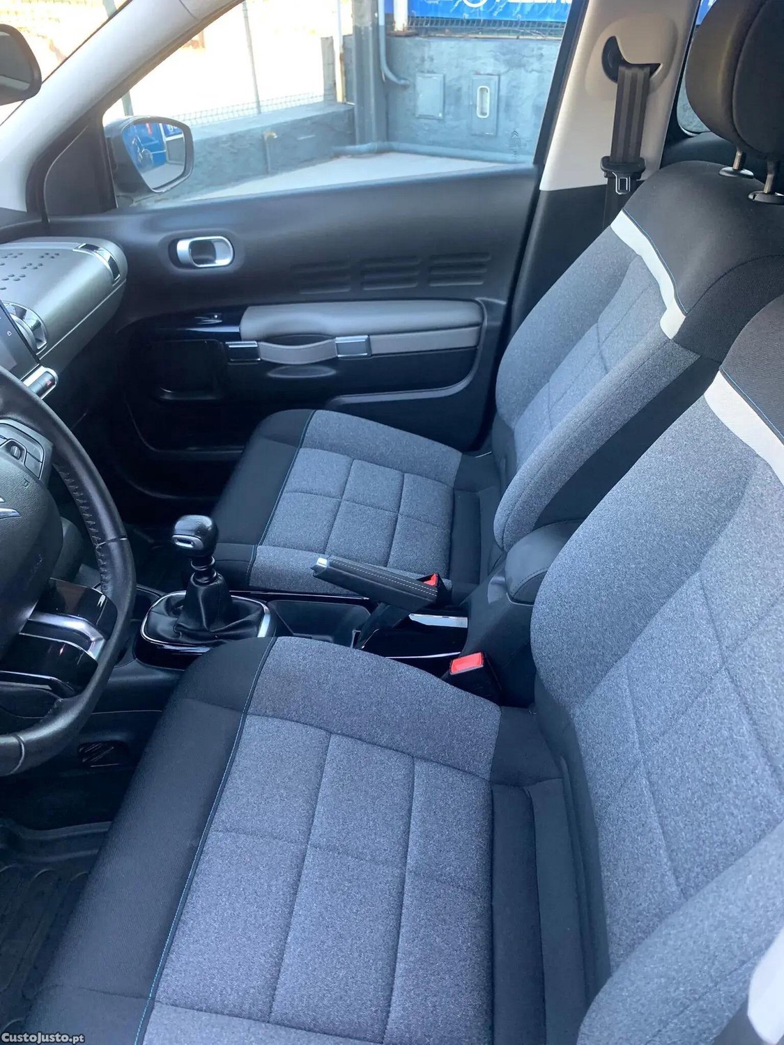 Citroën C4 1.5 BlueHDi Feel Pack — fotografia 16