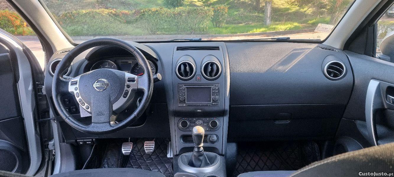 Nissan Qashqai +2 Teckna Premium — fotografia 5