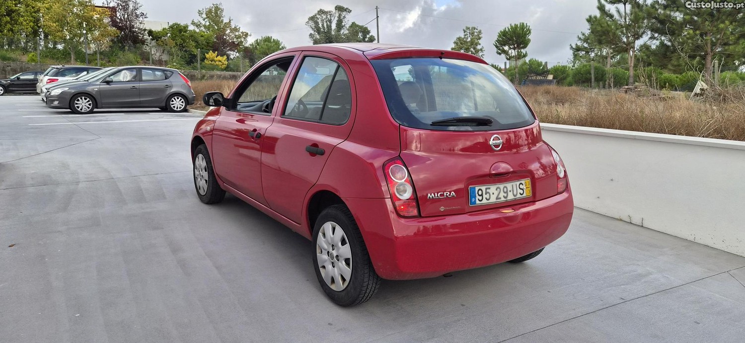 Nissan Micra 1.0 Gasolina — fotografia 6