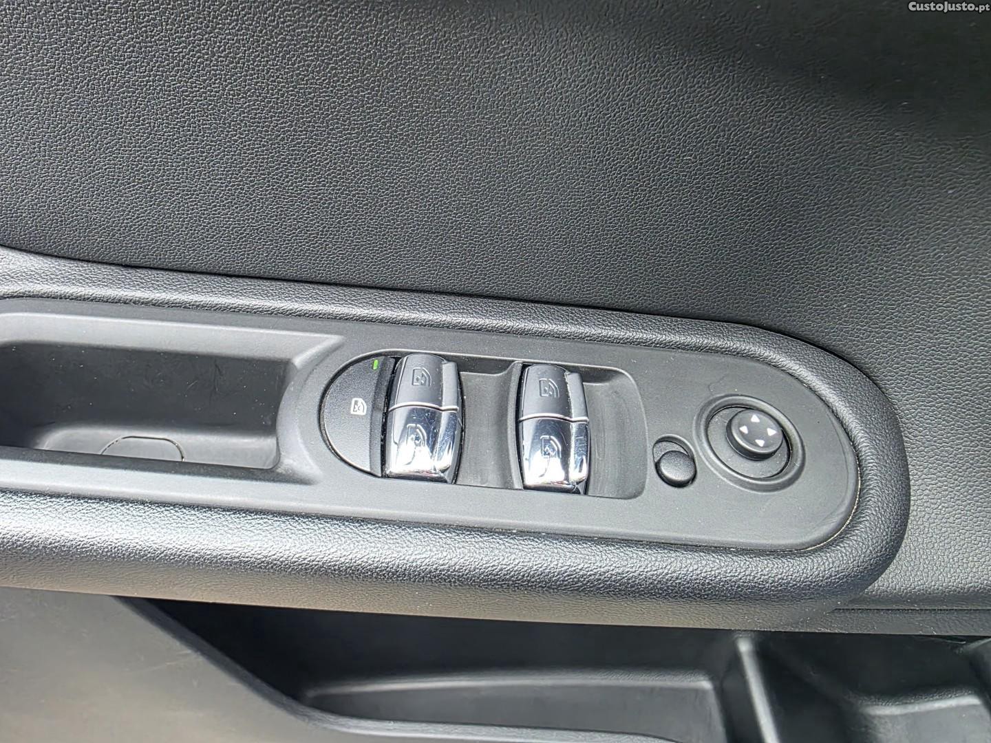 MINI Countryman One D — fotografia 3